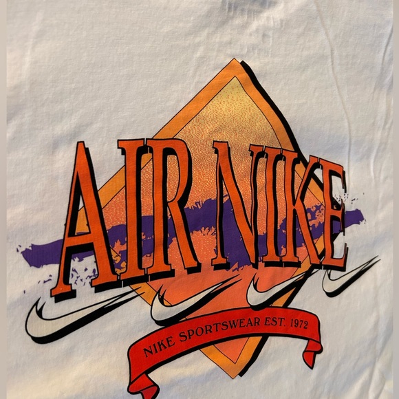 Nike T-Shirt - Picture 3 of 4